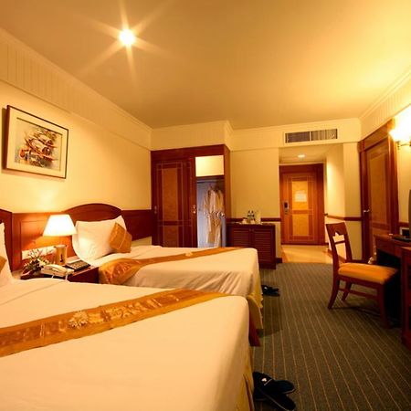 Grand Diamond City Hotel & Casino Poipet Ngoại thất bức ảnh