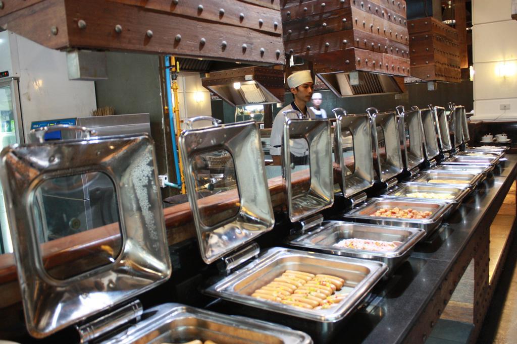 Grand Diamond City Hotel & Casino Poipet Ngoại thất bức ảnh