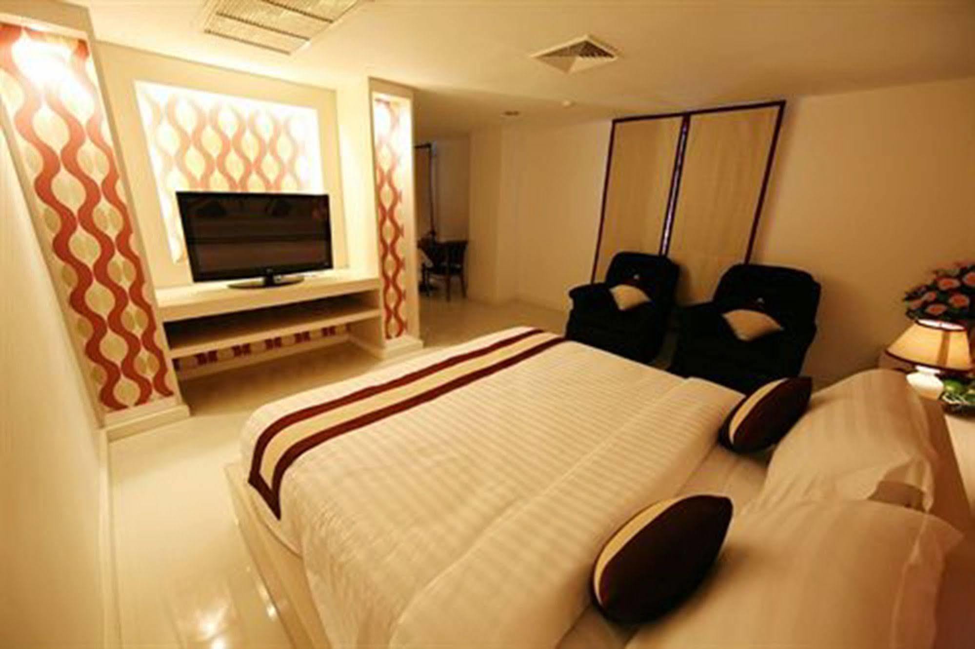 Grand Diamond City Hotel & Casino Poipet Ngoại thất bức ảnh