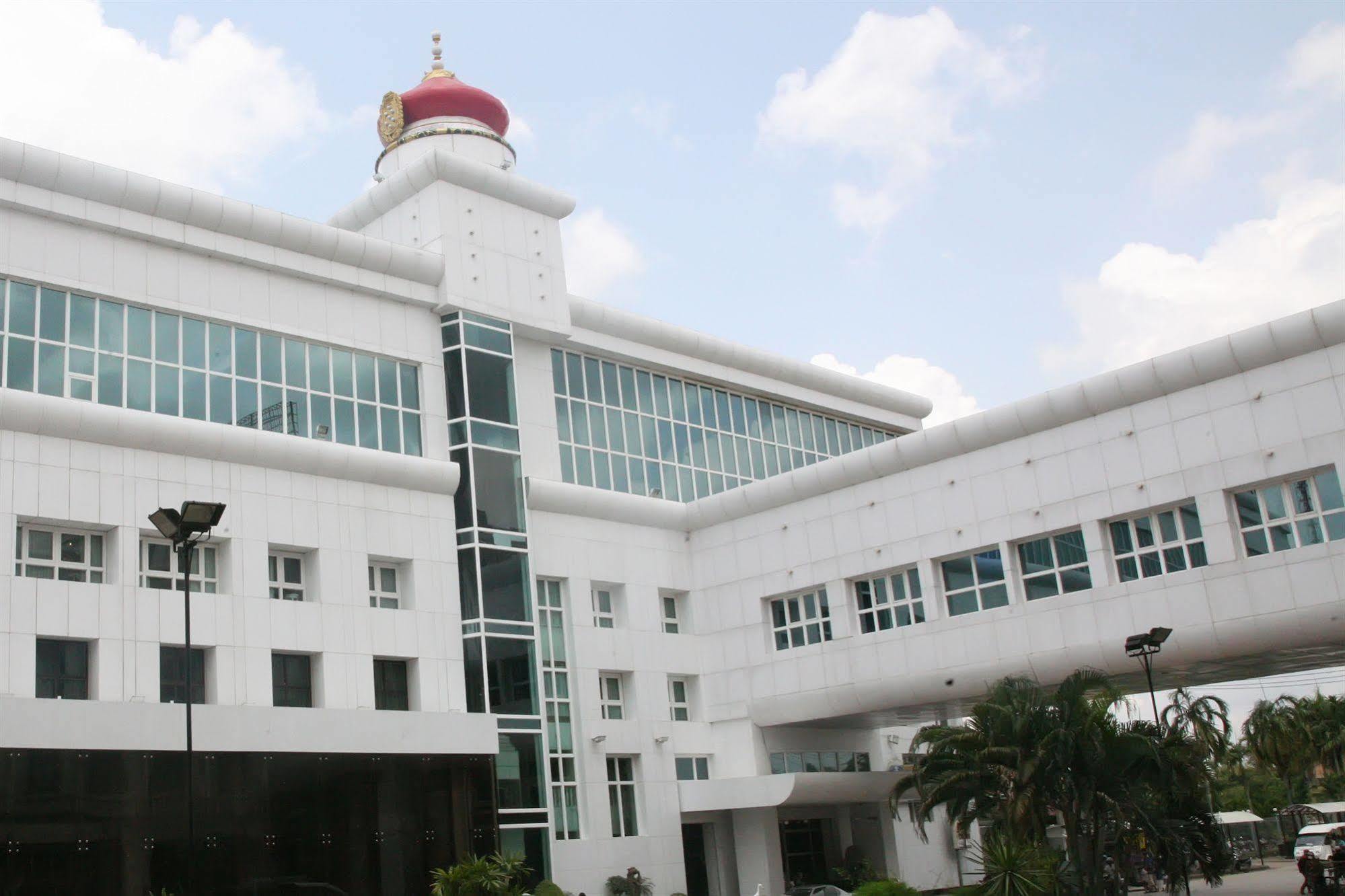 Grand Diamond City Hotel & Casino Poipet Ngoại thất bức ảnh