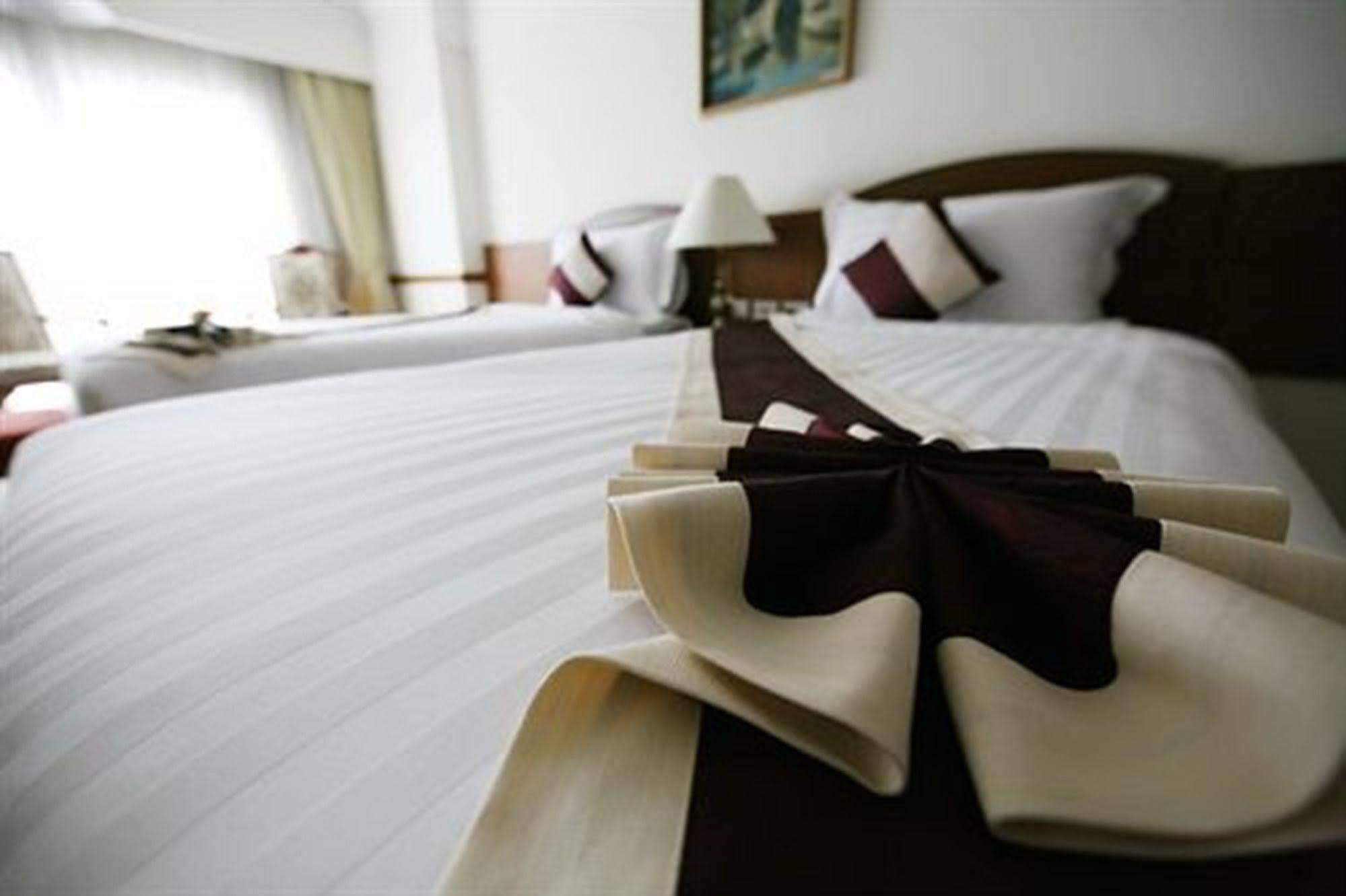 Grand Diamond City Hotel & Casino Poipet Ngoại thất bức ảnh