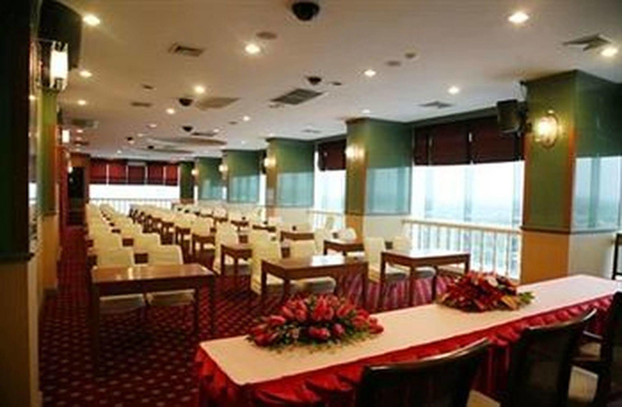 Grand Diamond City Hotel & Casino Poipet Ngoại thất bức ảnh