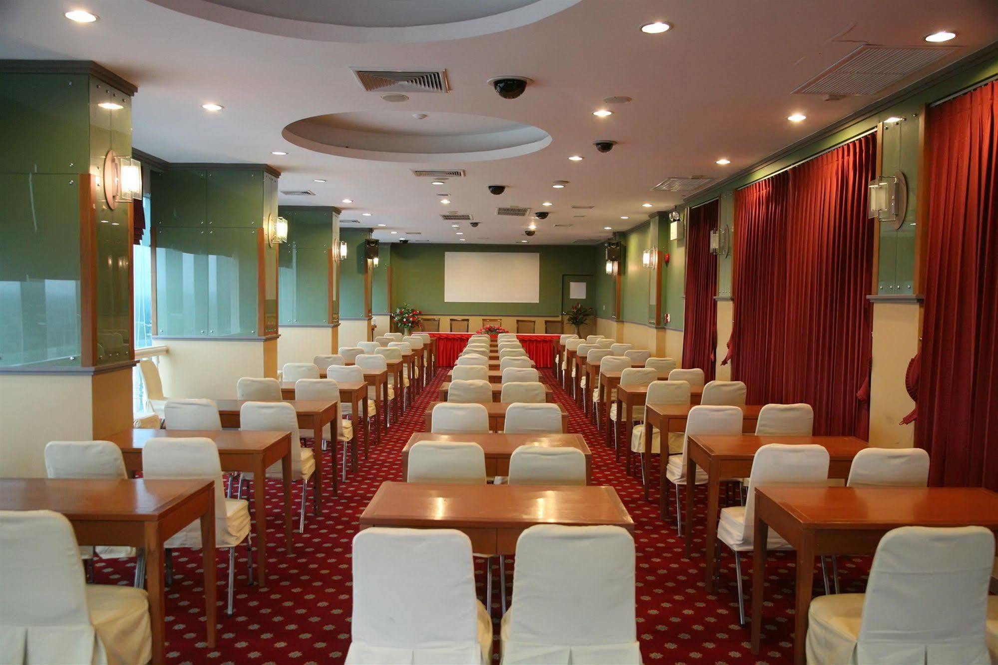 Grand Diamond City Hotel & Casino Poipet Ngoại thất bức ảnh